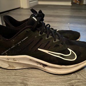 Nike Running Shoes Size 9.5